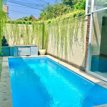 Villa Jalak Kembar