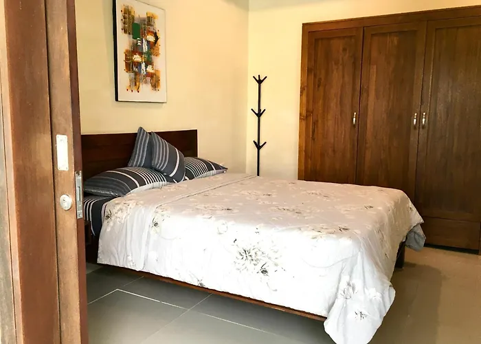 Villa Jalak Kembar *
